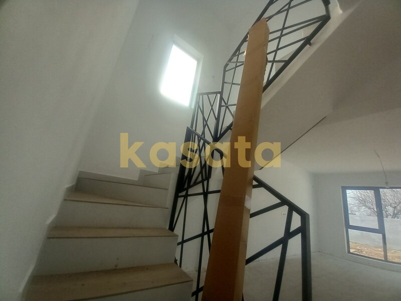 Bragadiru Casa individuala P+1E, teren 316 mp,  Comision 0