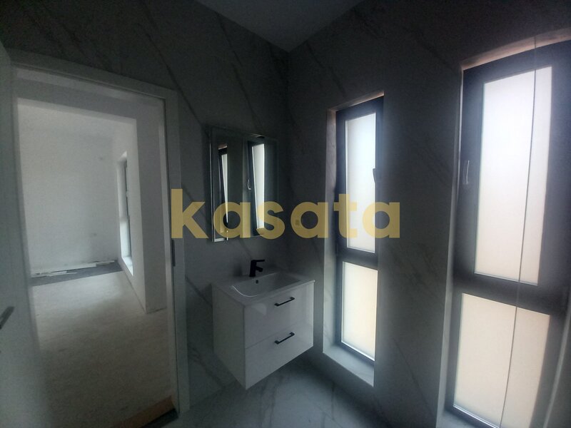 Bragadiru Casa individuala P+1E, teren 316 mp,  Comision 0